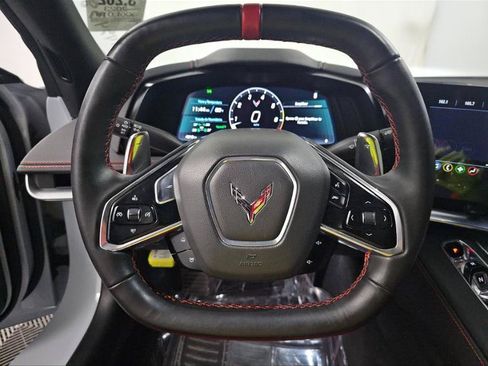 Used 2023 Chevrolet Corvette Stingray Coupe RWD image 4