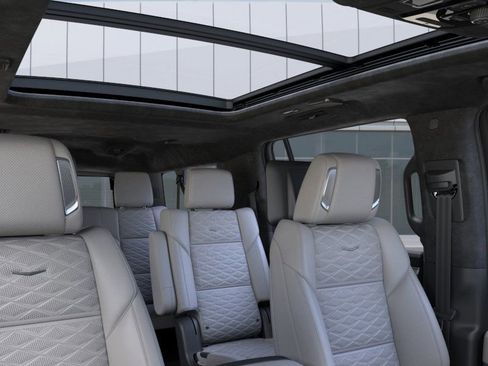 New 2026 Cadillac Escalade ESV Platinum Sport w/ LPO, ONYX Package image 24