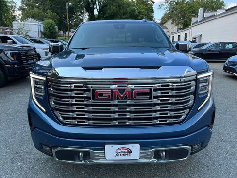 Used 2025 GMC Sierra 1500 Denali w/ Technology Package AWD/4WD image 2