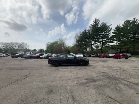 Used 2025 Toyota Camry SE image 9