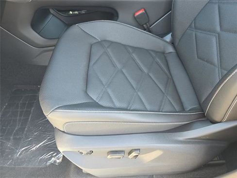 New 2026 Volkswagen Atlas SE FWD image 18