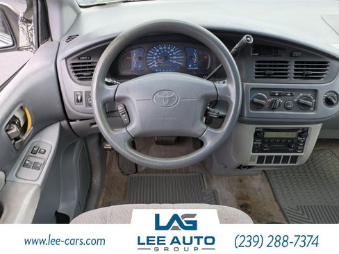 Used 2002 Toyota Sienna CE FWD image 13