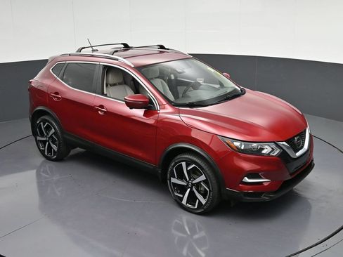 Used 2021 Nissan Rogue Sport SL FWD image 26