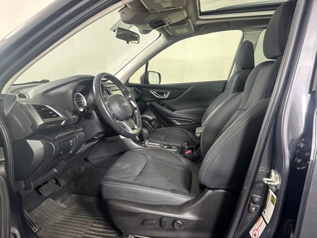 Used 2020 Subaru Forester Premium AWD/4WD image 11