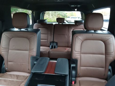 Used 2024 Lincoln Navigator L Reserve image 22