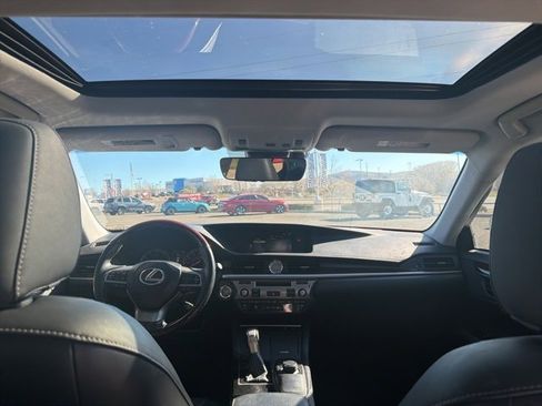 Used 2017 Lexus ES 350 image 11