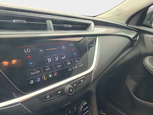 Used 2022 Buick Encore GX Select w/ Sport Touring Package FWD image 19