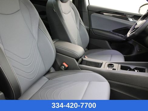 New 2026 Volkswagen Tiguan SE R-Line image 22