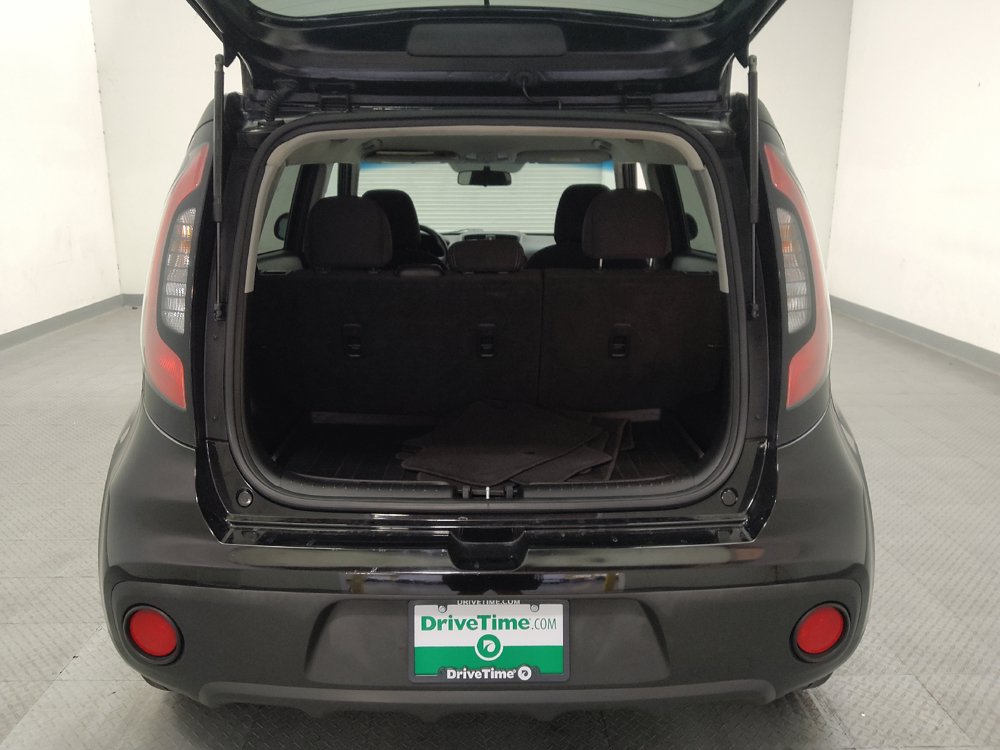 Used 2017 Kia Soul FWD image 29