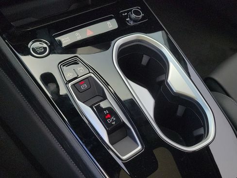 New 2026 Audi A6 Premium Plus AWD/4WD image 15
