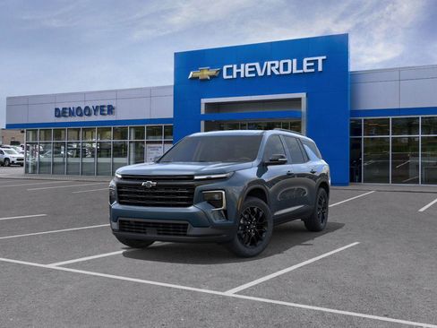 New 2026 Chevrolet Traverse LT w/ Midnight/Sport Edition image 8