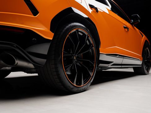 Used 2021 Lamborghini Urus AWD/4WD image 78