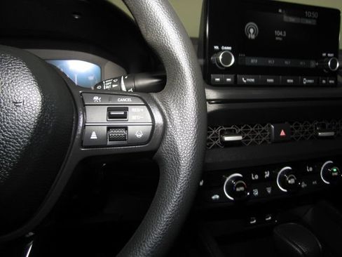 Certified 2025 Honda Accord SE image 6