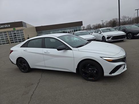 New 2026 Hyundai Elantra Sport FWD image 5