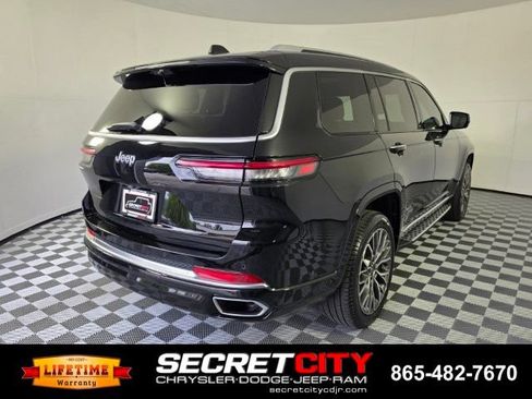 Used 2023 Jeep Grand Cherokee L Summit AWD/4WD image 7