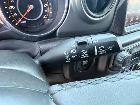 Used 2023 Jeep Wrangler Unlimited Sport w/ Sun And Sound Package AWD/4WD image 15