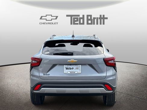 New 2026 Chevrolet Trax LT w/ Driver Confidence Package FWD image 5