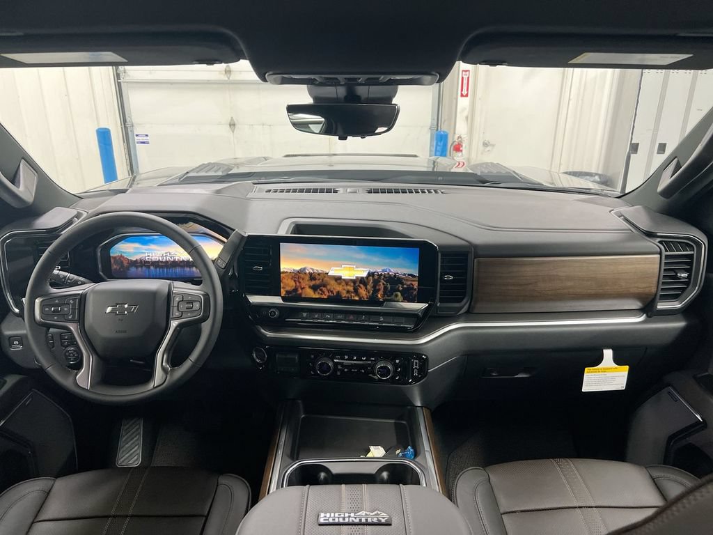 New 2026 Chevrolet Silverado 2500 High Country w/ Midnight Edition AWD/4WD image 10