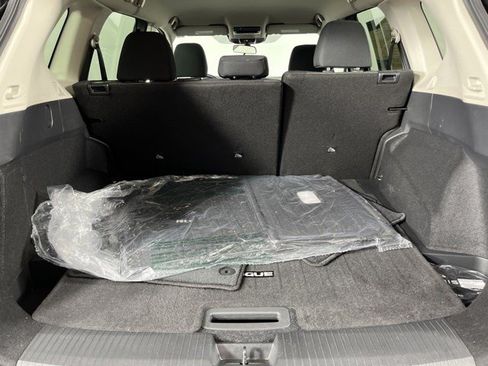 Used 2026 Nissan Rogue SV FWD image 41
