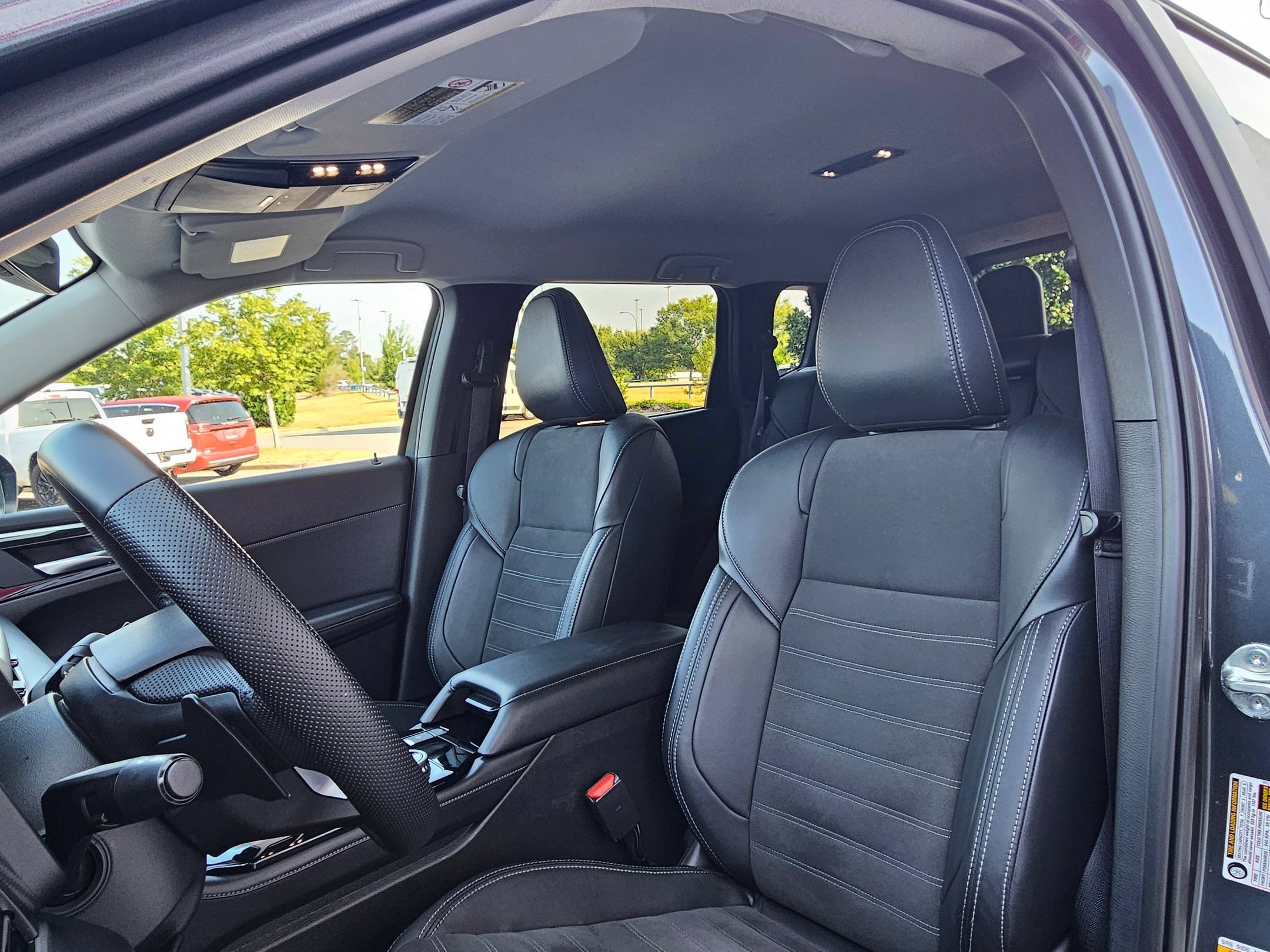 Used 2025 Mitsubishi Outlander SE AWD/4WD image 21