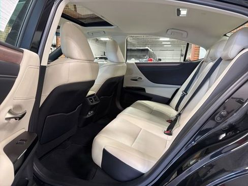 Used 2023 Lexus ES 350 w/ Premium Package image 26