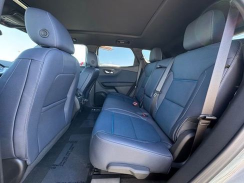 Used 2025 Chevrolet Blazer RS w/ Enhanced Convenience Package image 36