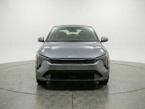Used 2025 Kia K4 LXS image 2