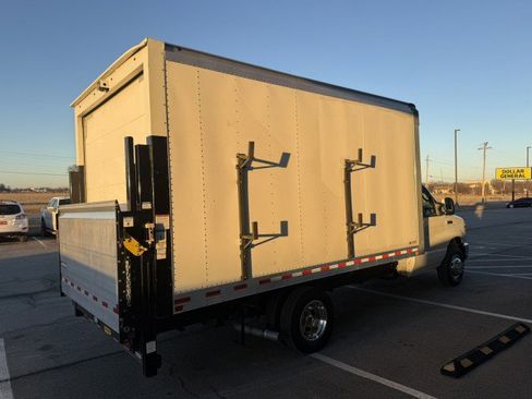 Used 2021 Ford E-350 and Econoline 350 Super Duty w/ Power Windows & Locks Group image 2