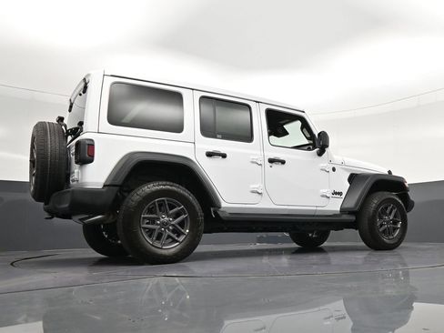 Used 2026 Jeep Wrangler Unlimited Sport AWD/4WD image 29