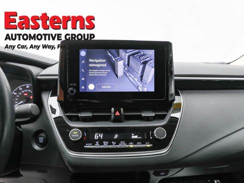 Used 2023 Toyota Corolla LE w/ LE Convenience Package image 12