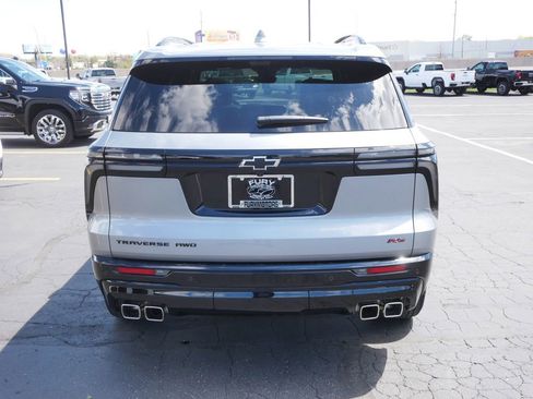 Used 2024 Chevrolet Traverse RS AWD/4WD image 6