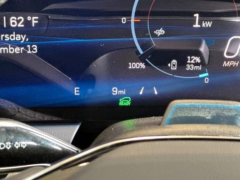 New 2026 Cadillac Optiq Sport 2 image 27