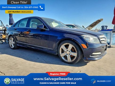 Used 2011 Mercedes-Benz C 300 Sedan image 5
