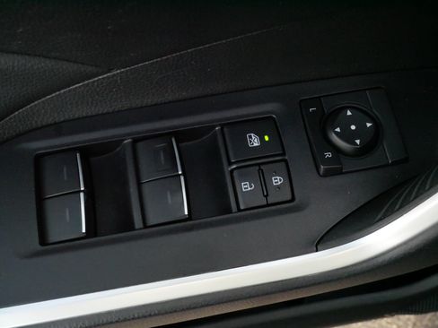 Certified 2025 Toyota RAV4 XLE AWD/4WD image 19