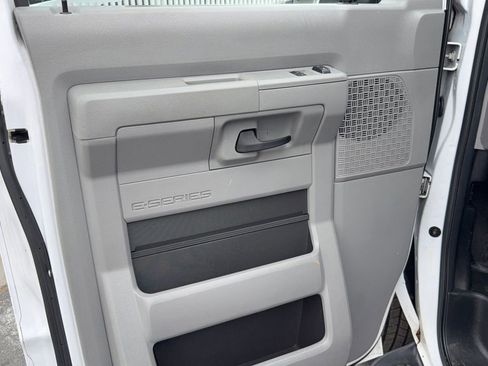 Used 2013 Ford E-350 and Econoline 350 Super Duty w/ PWR Group RWD image 15