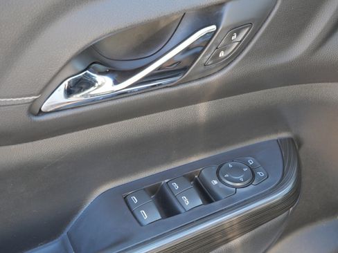 Used 2020 GMC Acadia SLT image 19