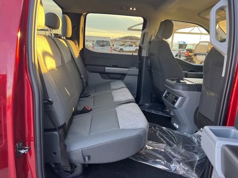 New 2025 Ford F250 XLT w/ FX4 Off-Road Package image 10