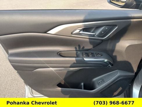 New 2026 Chevrolet Traverse LT w/ Midnight/Sport Edition AWD/4WD image 20