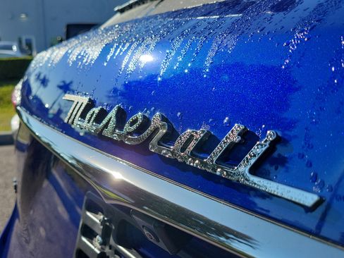 Used 2021 Maserati Levante Base image 7