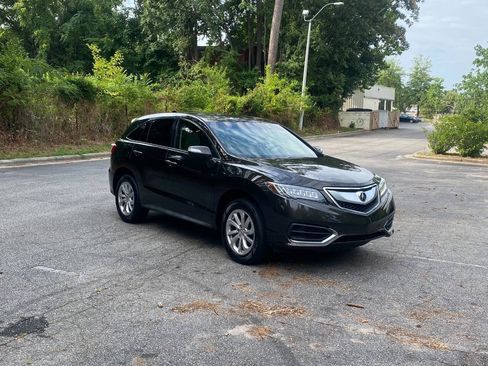 Used 2017 Acura RDX FWD image 3