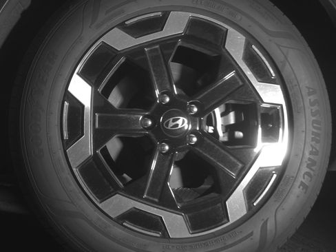 Used 2025 Hyundai Santa Fe SEL image 14