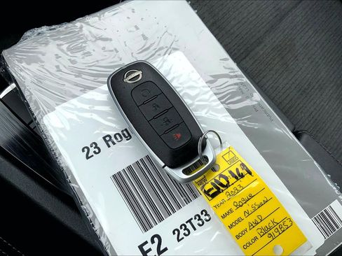 Used 2023 Nissan Rogue SV AWD/4WD image 13