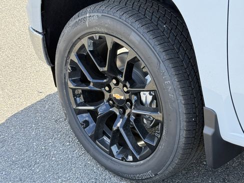 New 2026 Chevrolet Silverado 1500 LTZ w/ LTZ Premium Package AWD/4WD image 31