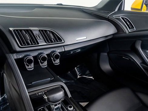 Used 2023 Audi R8 V10 performance image 31