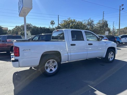 Used 2011 Dodge Dakota Big Horn image 4