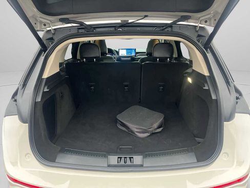 Used 2024 Lincoln Corsair Grand Touring image 22