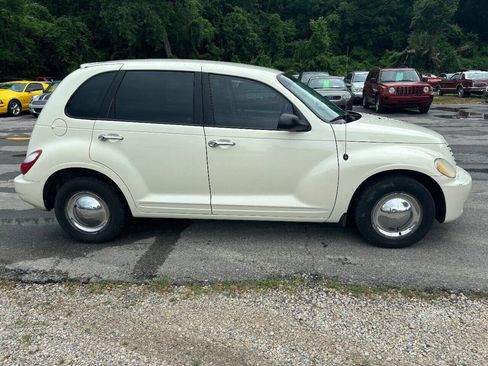 Used 2007 Chrysler PT Cruiser FWD image 7
