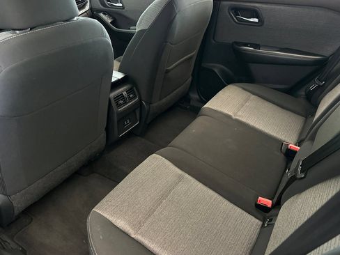 Used 2023 Nissan Rogue SV FWD image 14