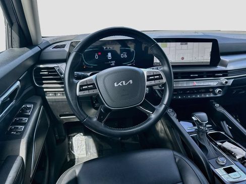 Used 2025 Kia Telluride S FWD image 23