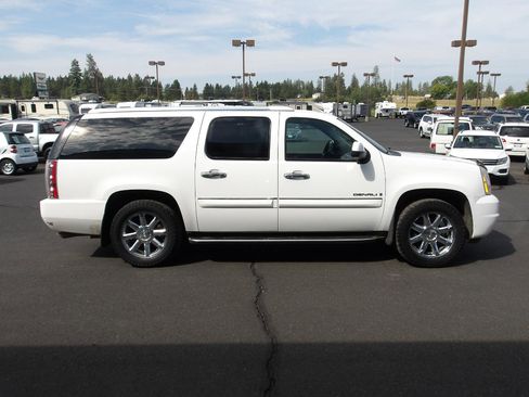 Used 2008 GMC Yukon XL Denali AWD/4WD image 6